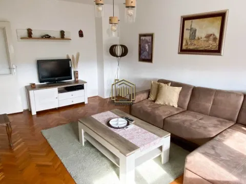 Izdavanje, dvosoban stan, 80m², Zabjelo, Podgorica - image 2