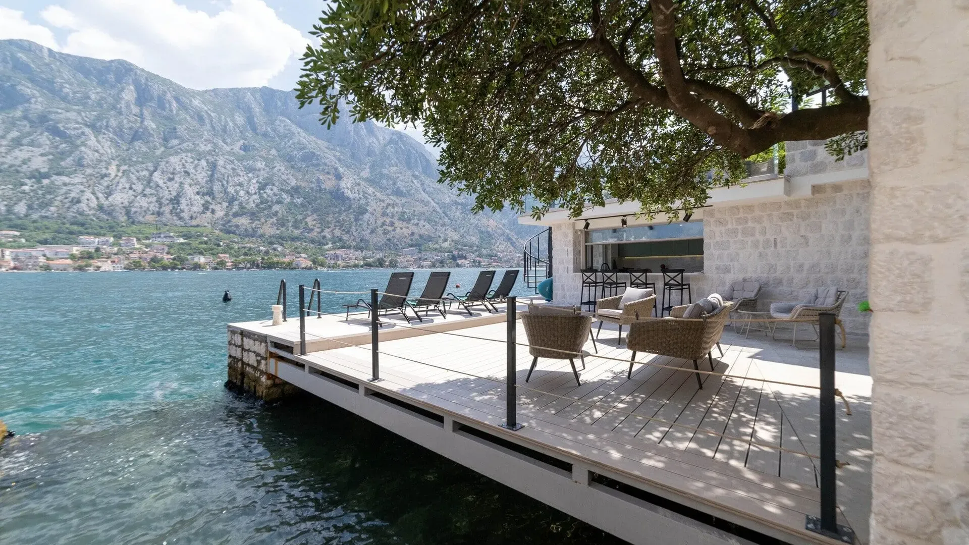 Prodaja, kuća, 183m², Muo, Kotor