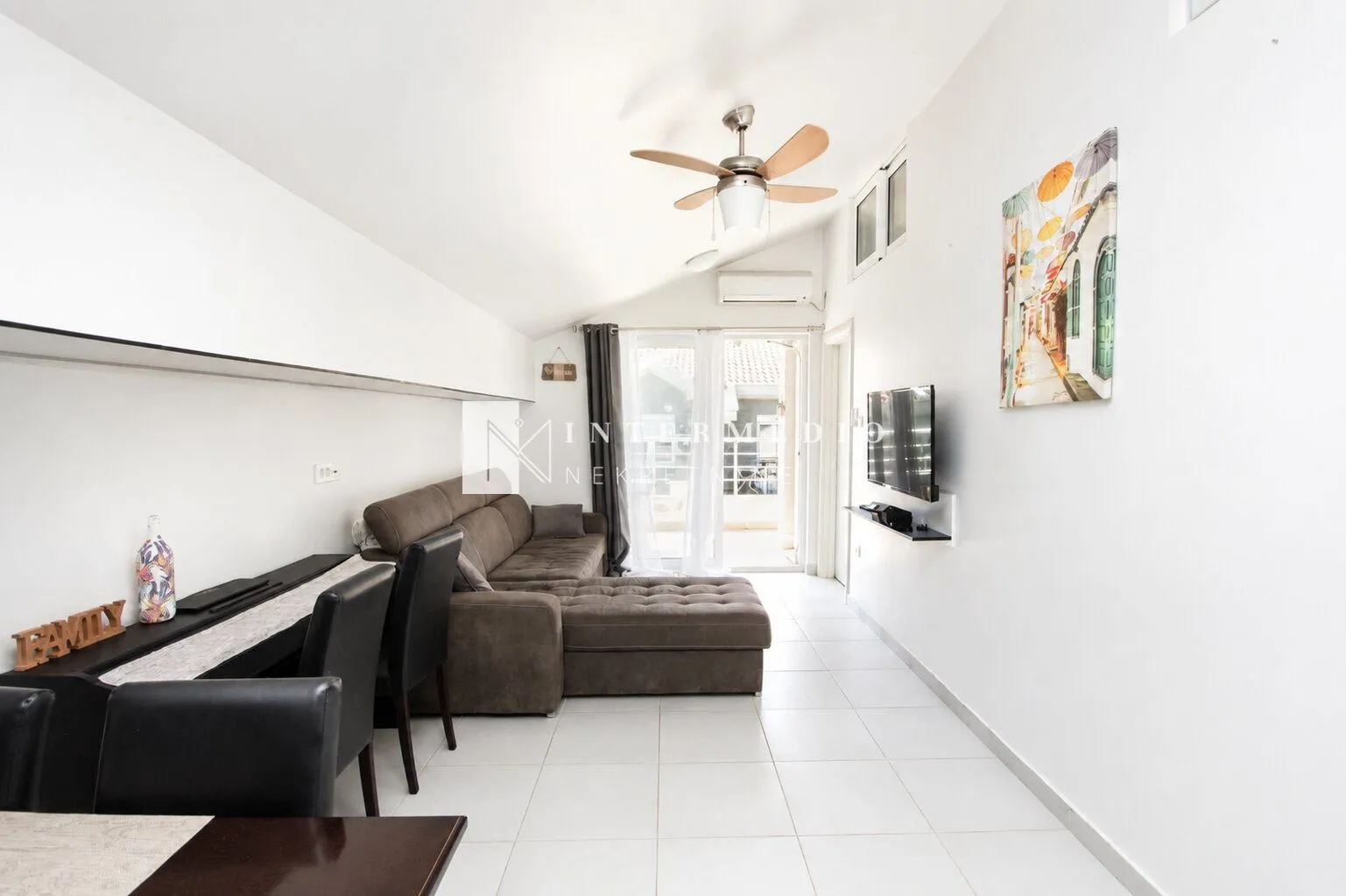 Prodaja, dvosoban stan, 69m², Bijela, Herceg Novi