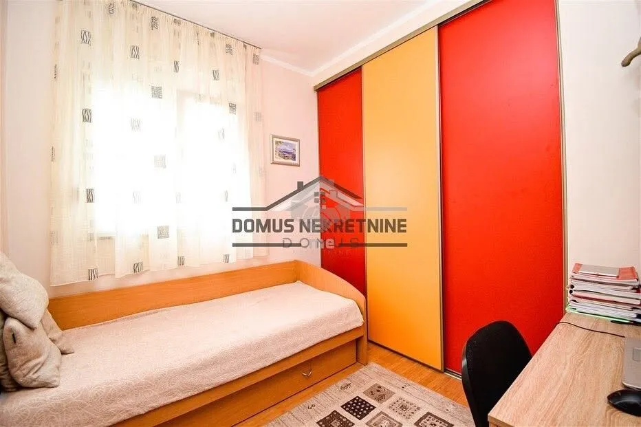 Sale, three bedroom apartment, 82m², Blok 5, Podgorica