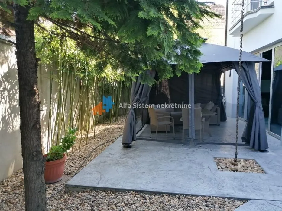 Rent, house, 365m², Uciteljsko Naselje, Zvezdara Sve Podlokacije