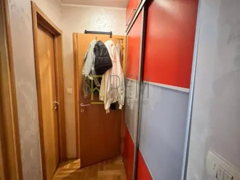 Prodaja, dvosoban stan, 70m², Stari Aerodrom, Podgorica - image 5