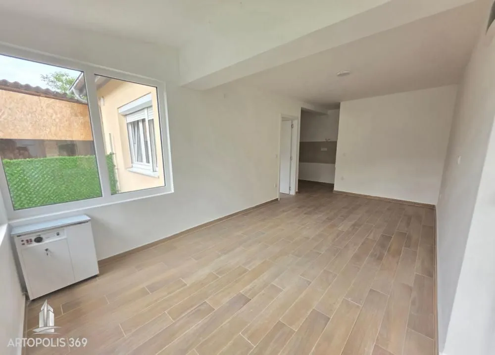 Sale, three bedroom apartment, 52m², Bogoslovija, Palilula Sve Podlokacije