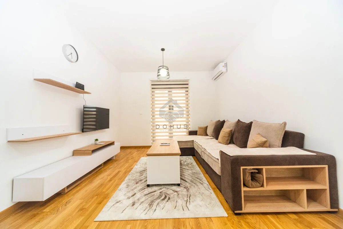 Izdavanje, dvosoban stan, 70m², Zabjelo, Podgorica