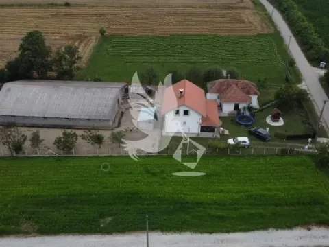 Prodaja, kuća, 178m², Velika Ivanča, Mladenovac - image 7