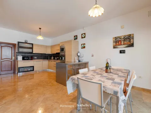 Sale, house, 416m², Utjeha, Bar - image 11