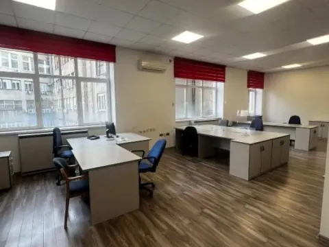 Rent, office space, 223m², Stari Grad, Beograd - image 1