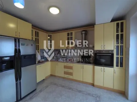 Prodaja, stan, 183m², Zemun Gornji Grad, Zemun Sve Podlokacije - image 11