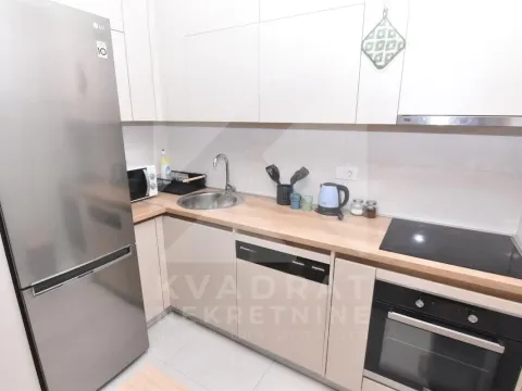 Rent, one bedroom apartment, 49m², Central Point, Podgorica - image 8