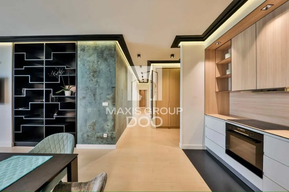Izdavanje, četvorosoban stan, 118m², Savski Venac, Beograd