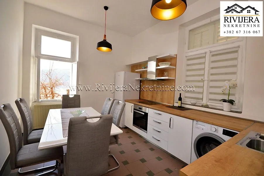 Prodaja, kuća, 90m², Centar, Herceg Novi