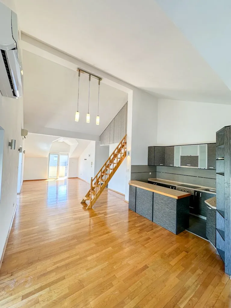 Izdavanje, trosoban stan, 137m², Stari Aerodrom, Podgorica