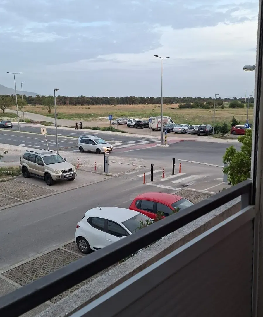 Izdavanje, jednosoban stan, 43m², Stari Aerodrom, Podgorica