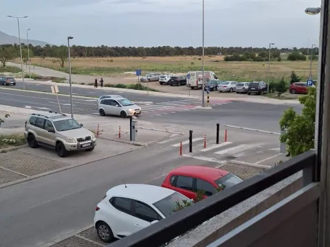 Rent, one bedroom apartment, 43m², Stari Aerodrom, Podgorica - image 8