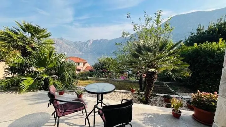 Prodaja, kuća, 145m², Prčanj, Kotor