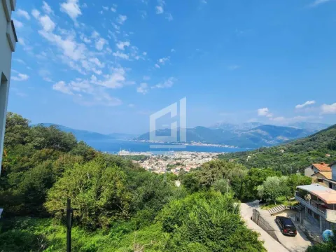 Rent, three bedroom apartment, 120m², Tivat, Crna Gora - image 12