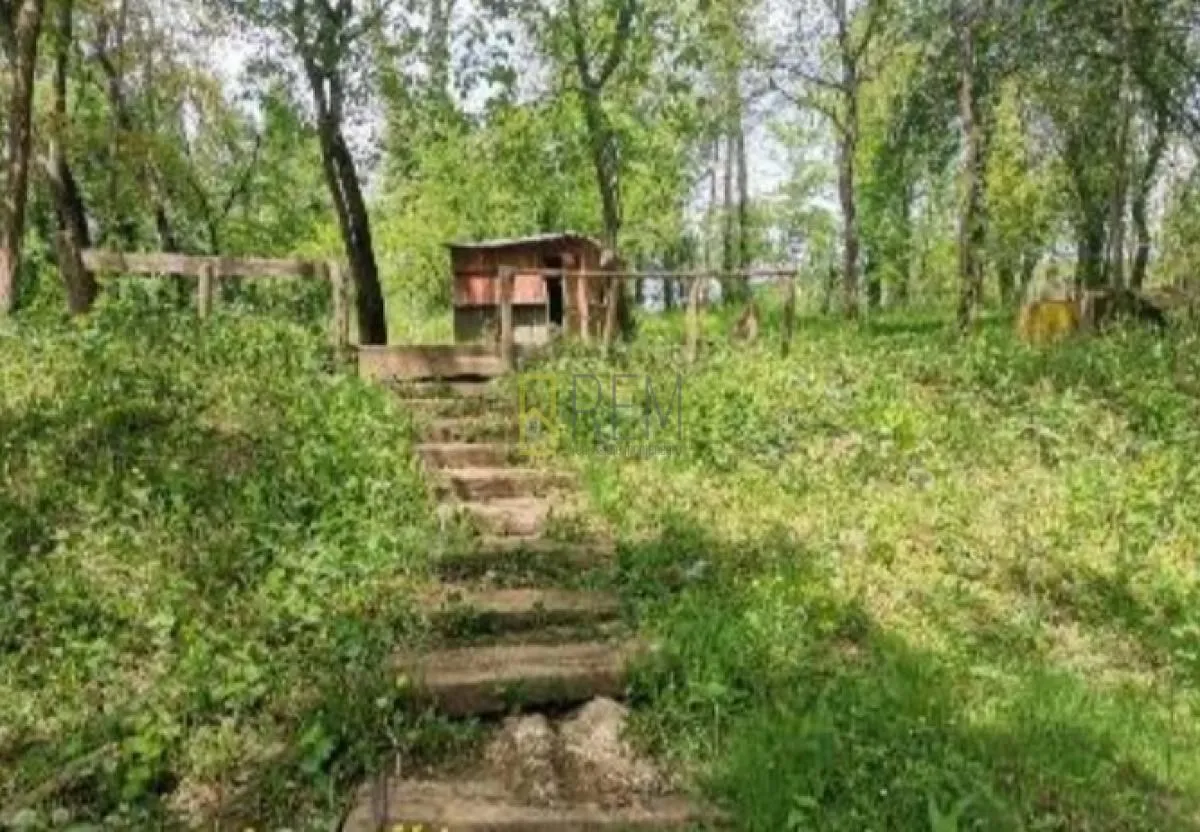 Prodaja, plac, 3300m², Danilovgrad, Crna Gora