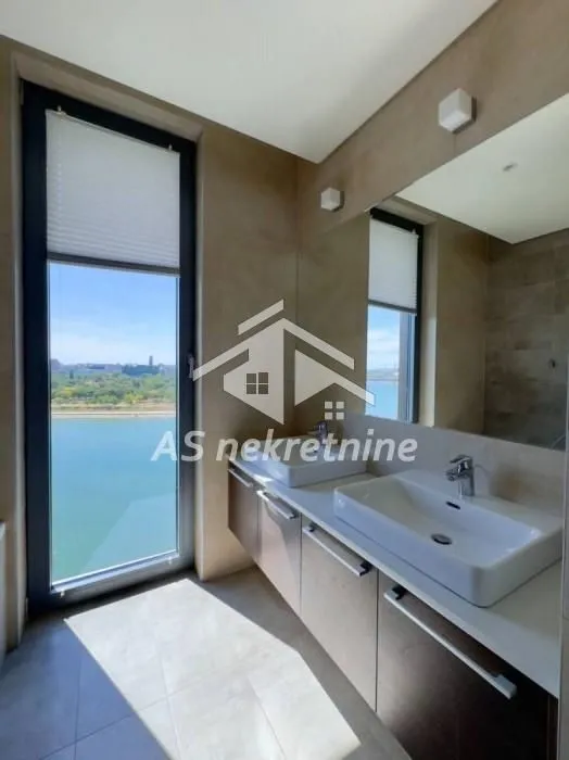 Rent, three bedroom apartment, 142m², Savski Venac, Beograd