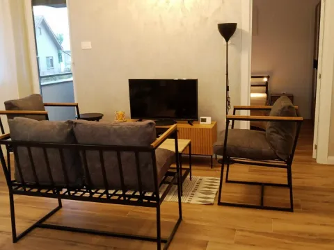 Rent, two bedroom apartment, 48m², Centar, Subotica - image 2