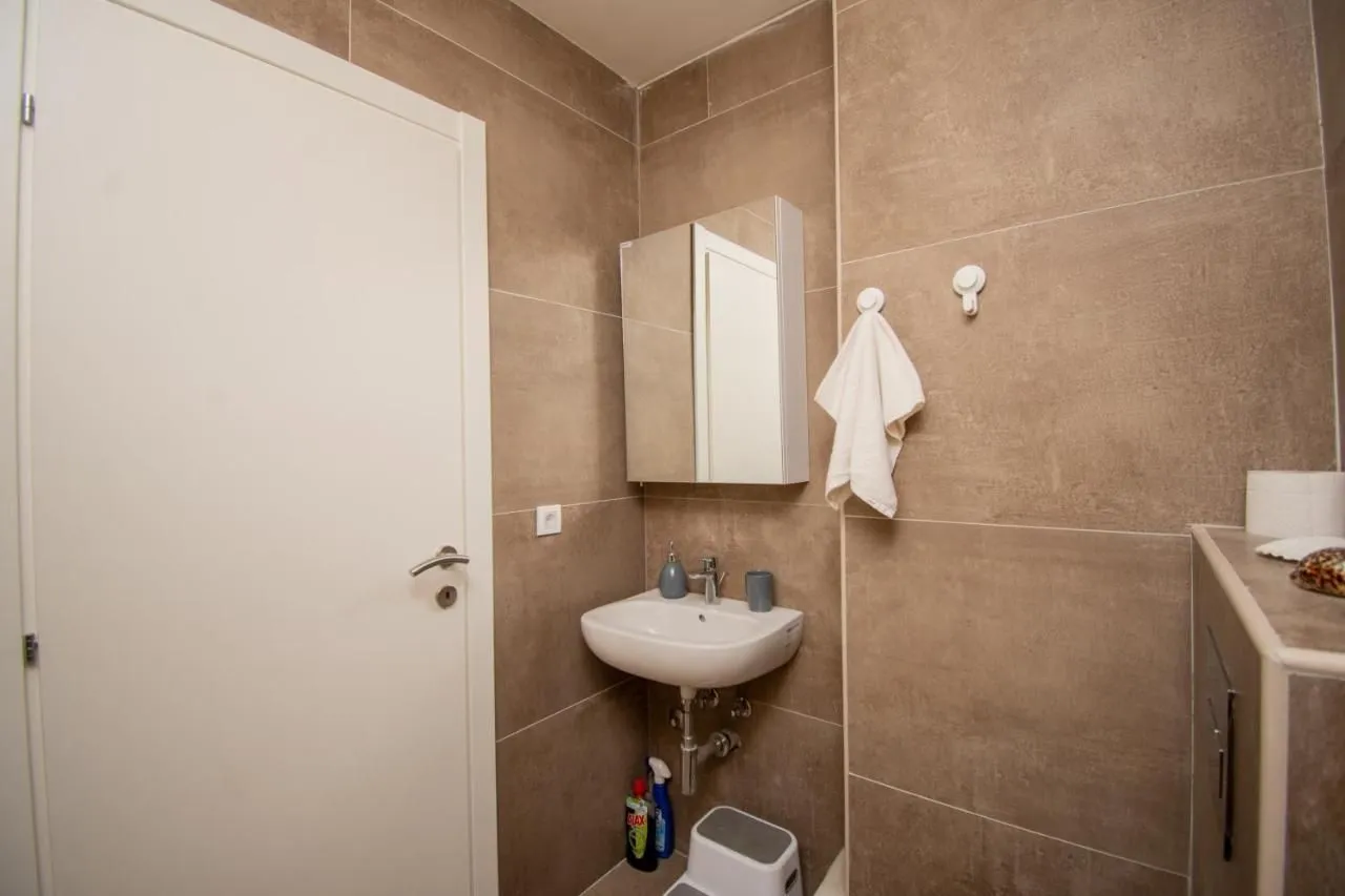 Rent, one bedroom apartment, 46m², Budva, Crna Gora