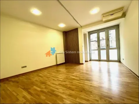 Izdavanje, poslovni prostor, 80m², Stari Grad, Beograd - image 4