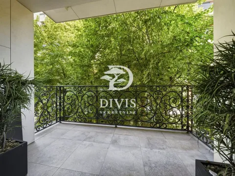 Sale, four bedroom apartment, 162m², Vračar Hram, Vračar Sve Podlokacije - image 4