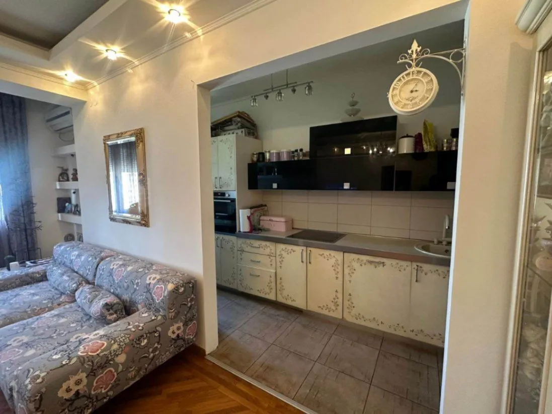 Prodaja, dvosoban stan, 86m², Stari Aerodrom, Podgorica