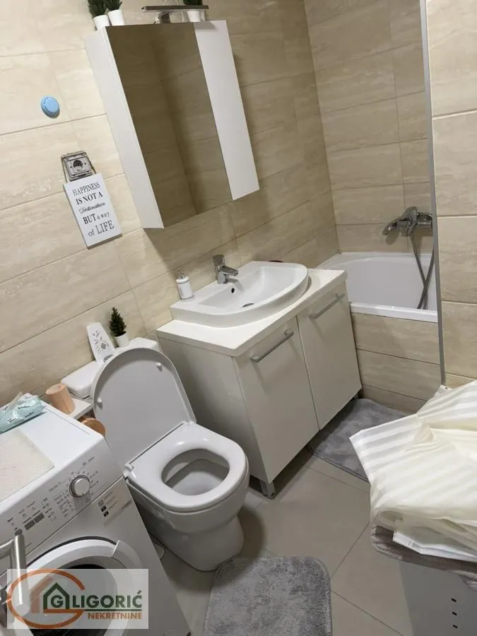 Prodaja, dvosoban stan, 53m², Novi Beograd Blok 67, Novi Beograd Sve Podlokacije