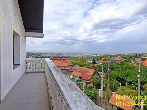 Kuća in Kumodraž 1