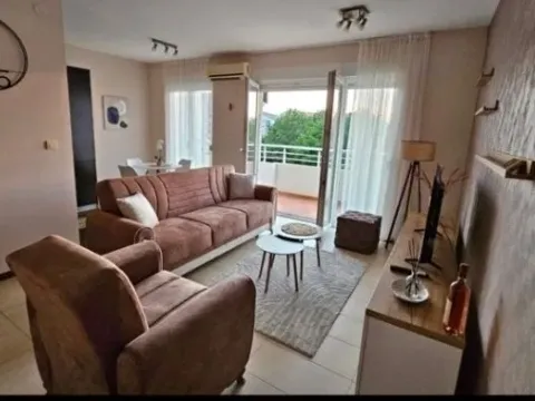 Izdavanje, dvosoban stan, 80m², Zabjelo, Podgorica - image 11