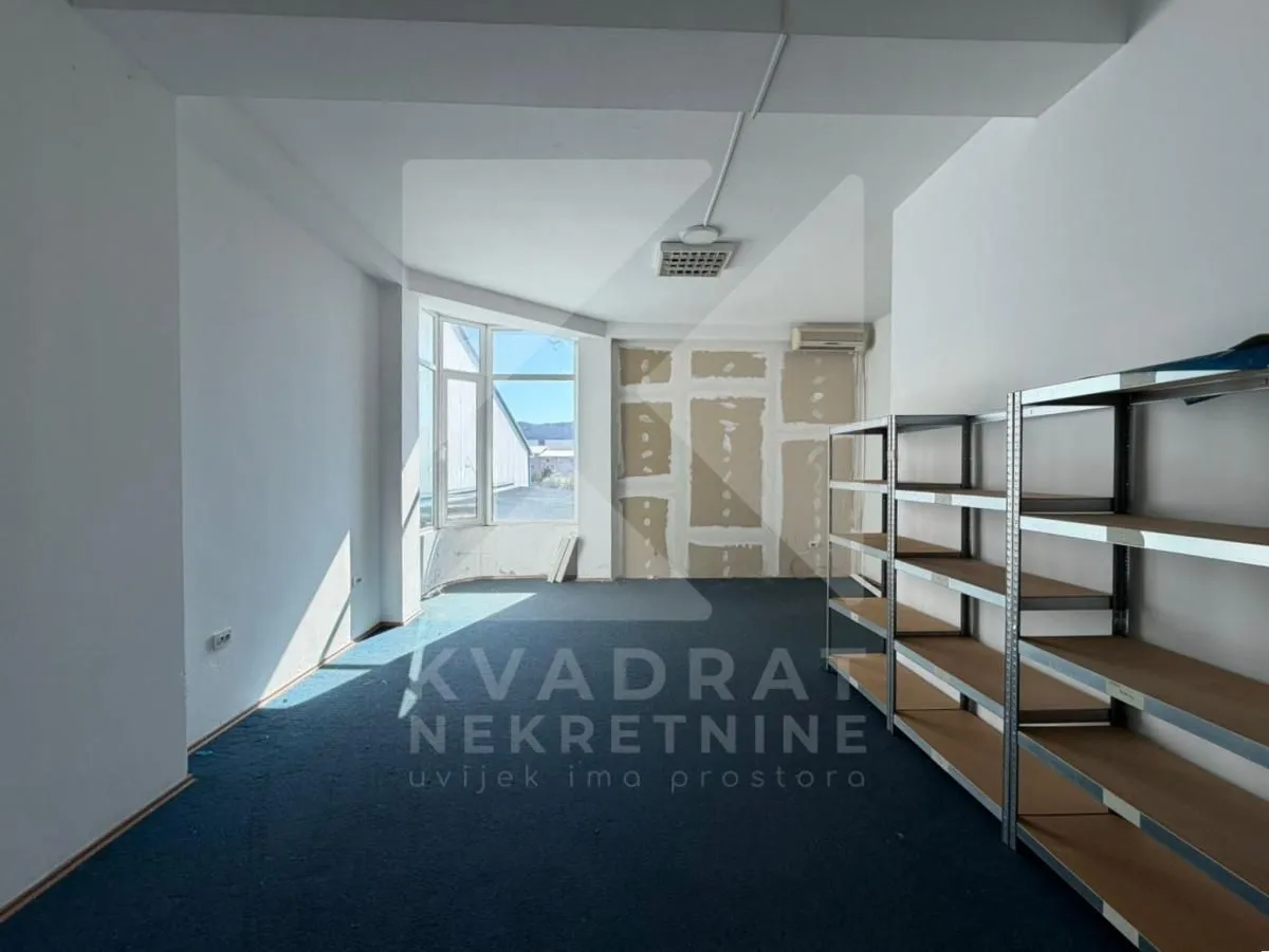 Rent, office space, 900m², Mareza, Podgorica