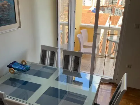 Rent, one bedroom apartment, 50m², Budva, Crna Gora - image 6