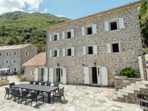 Sale, house, 800m², Prčanj, Kotor - image 62