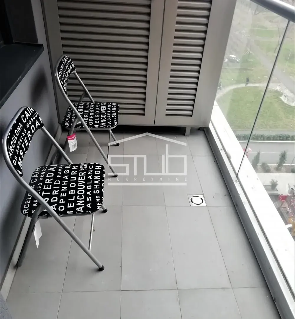 Izdavanje, dvosoban stan, 60m², Novi Beograd Blok 63, Novi Beograd Sve Podlokacije