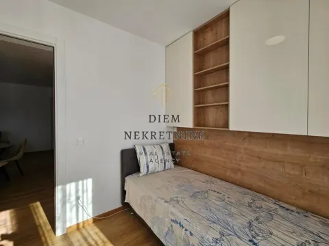 Rent, two bedroom apartment, 55m², Centar, Bar - image 16