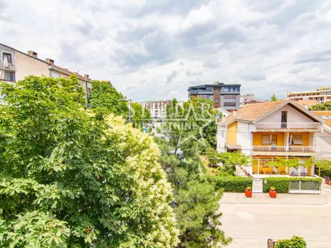 Izdavanje, poslovni prostor, 120m², Stari Aerodrom, Podgorica - image 10