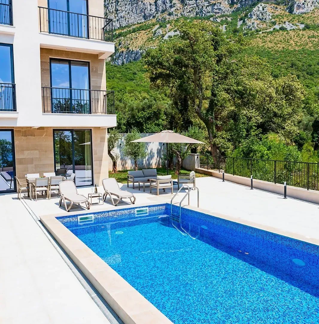 Sale, house, 220m², Reževići, Budva