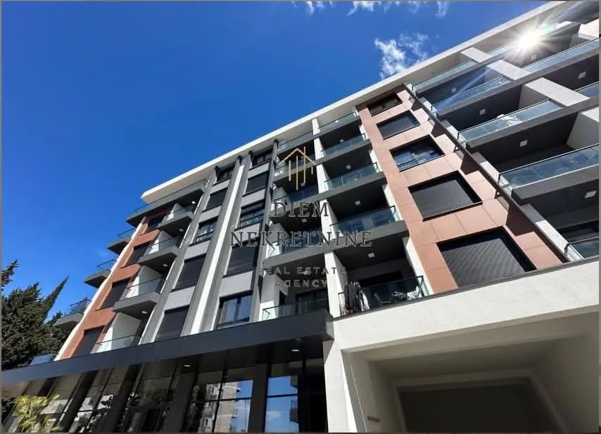 Sale, two bedroom apartment, 57m², Šušanj, Bar