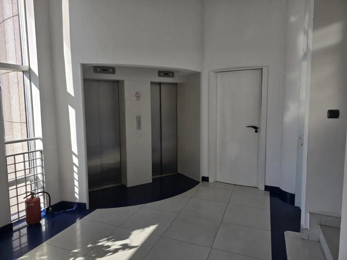 Rent, office space, 215m², Savski Venac, Beograd