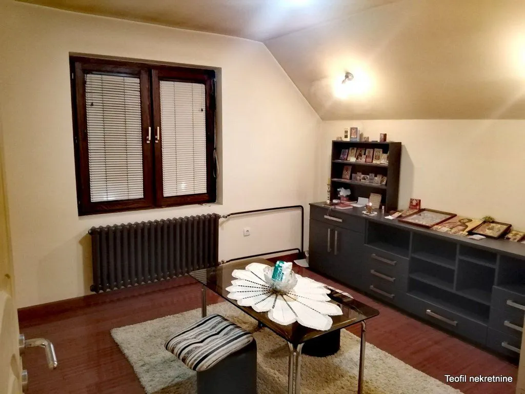 Prodaja, kuća, 307m², Lazarevac, Beograd
