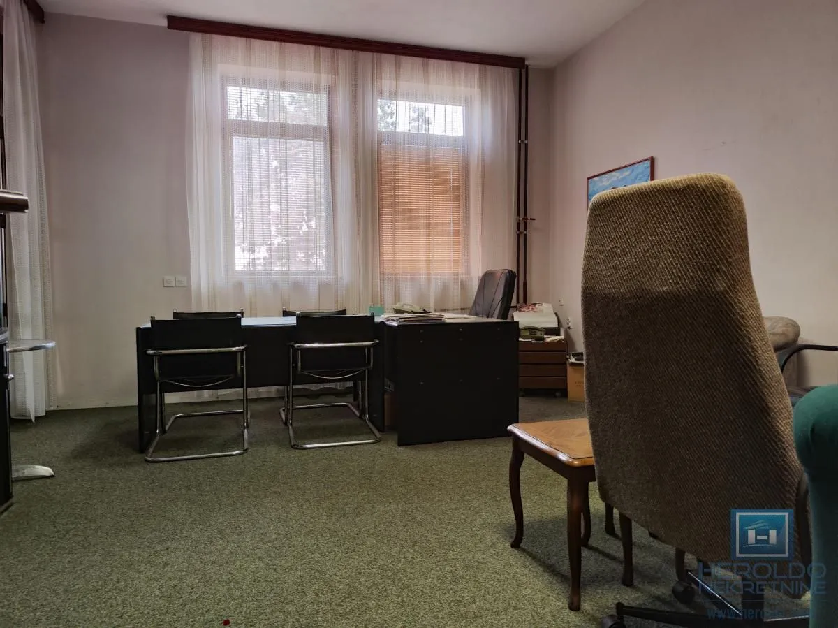 Rent, hospitality venue, 1000m², Strelište, Jagodina