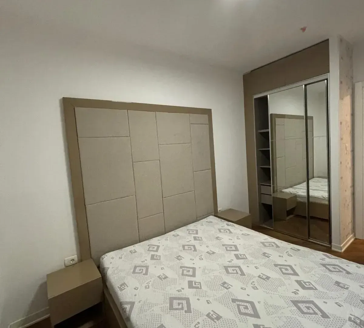 Rent, one bedroom apartment, 65m², Tre Canne, Budva