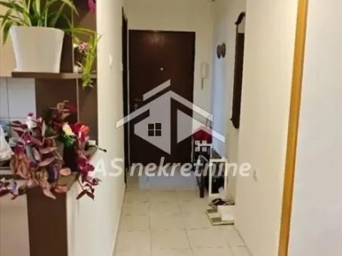 Rent, apartment, 100m², Savski Venac, Beograd - image 14