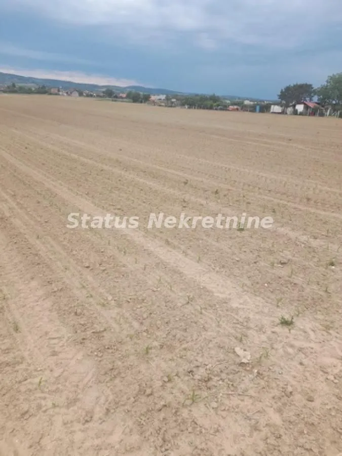 Prodaja, plac, 683m², Futog, Novi Sad Sve Podlokacije