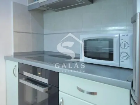 Izdavanje, trosoban stan, 85m², Stari Grad, Beograd - image 10