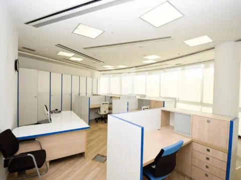 Izdavanje, poslovni prostor, 193m², Kod Capital Plaze, Podgorica - image 16