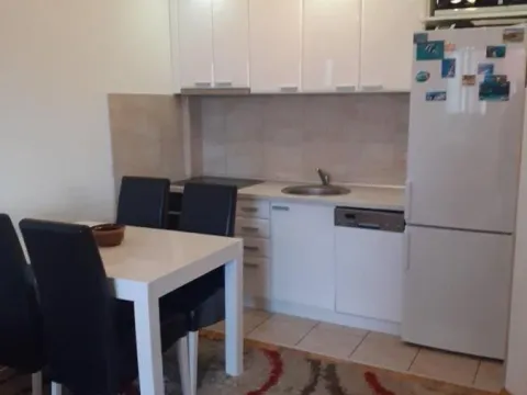 Izdavanje, jednosoban stan, 38m², Nova Detelinara, Novi Sad Sve Podlokacije - image 2