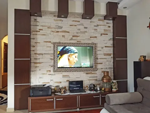 Prodaja, dvosoban stan, 71m², Dobrota, Kotor - image 11