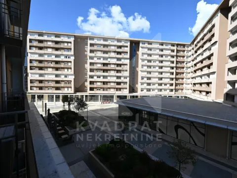 Izdavanje, jednosoban stan, 49m², Central Point, Podgorica - image 11