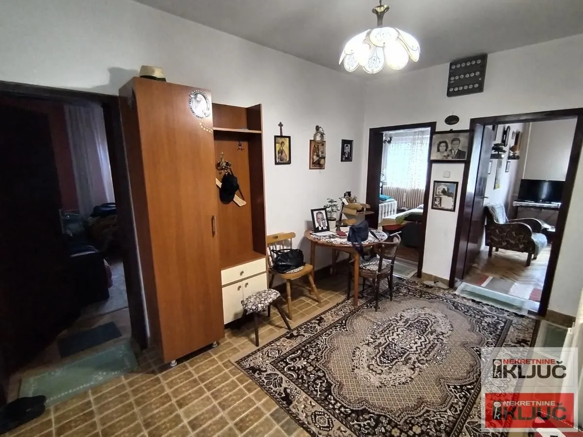 Prodaja, kuća, 148m², Futog, Novi Sad Sve Podlokacije